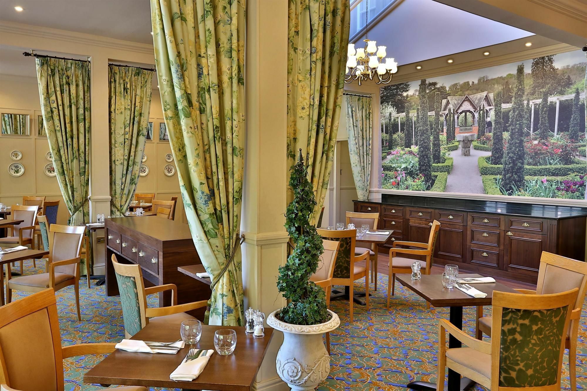Reigate Manor Hotel Zewnętrze zdjęcie